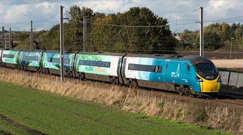 390121 COP26 special Winwick Jn 1327 ex Euston 301221 TM1