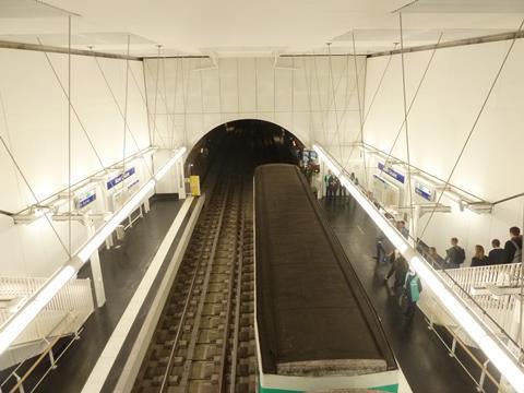 fr-Paris Line 12 extension work (5)