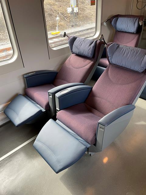 no-norske-tog-reclining-seats-6