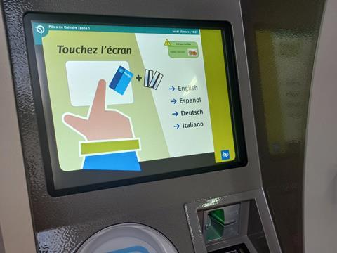 Flowbird RATP Ticket Vending Machine screen