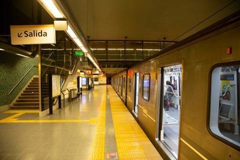 ar-buenos-aires-subte-platform2