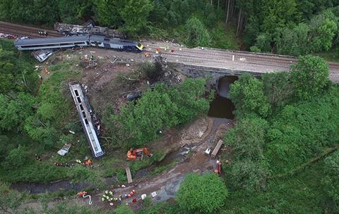 Oblique view of accident