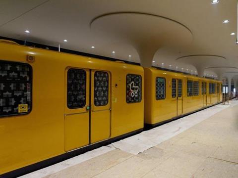 de-berlin-u5-first-train-rotes-rathaus-BVG