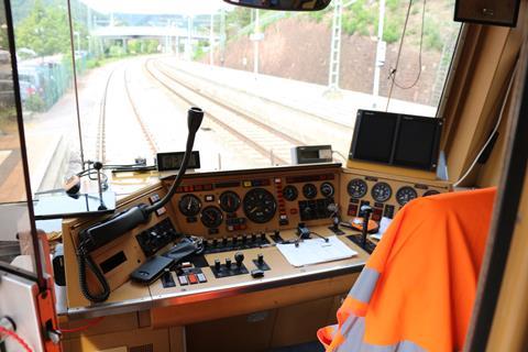 A consortium of German companies has successfully operated a train remotely using control equipment based on 5G technology (Photo: Vodafone).