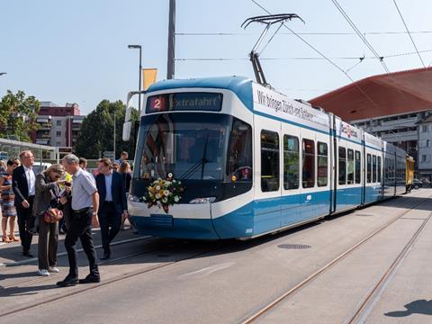 The first section of the Limmattalbahn light rail line serving Zürich has opened to passengers.