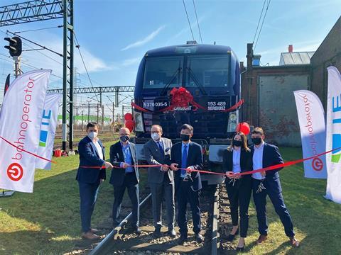 In 2019 Industrial Division subsidiary Cargounit signed a contract with Siemens Mobility for five multi-system Vectron locomotives and the provision of eight years of maintaince. The first three locos arrived in March, including one supplied ahead of sc