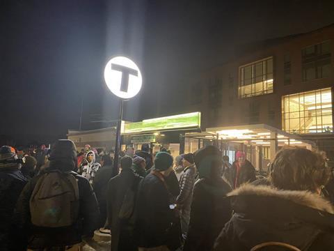 us-Boston-Green-Line-crowds-first-train-221212