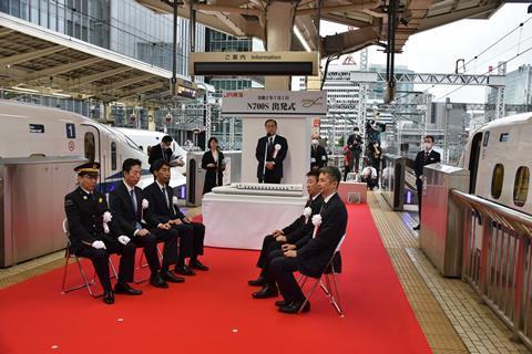 jp-jrcentral-N700S-launch-president-speech-KMiura