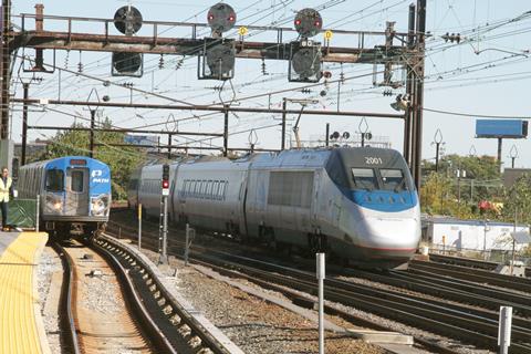 us-Amtrak-Acela-PATH-Calisi