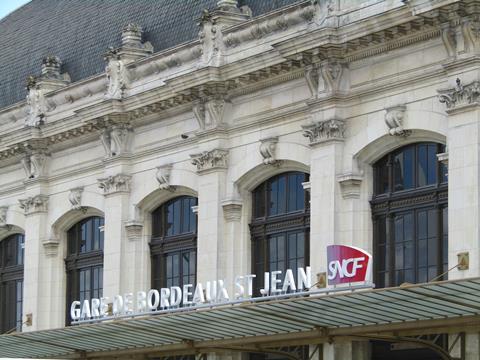 fr Bordeaux St Jean  station (Annabel P, Pixabay)