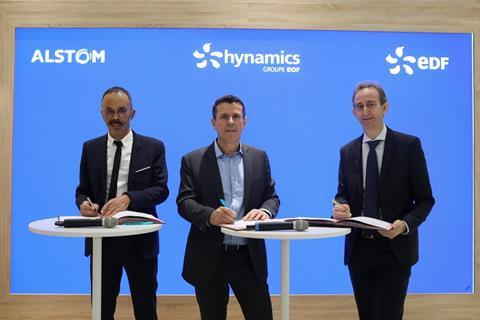 Signature partenariat Alstom Hynamics