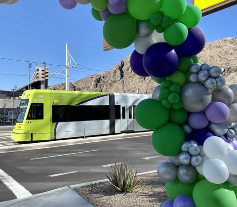 us-tempe-streetcar-opening-balloons
