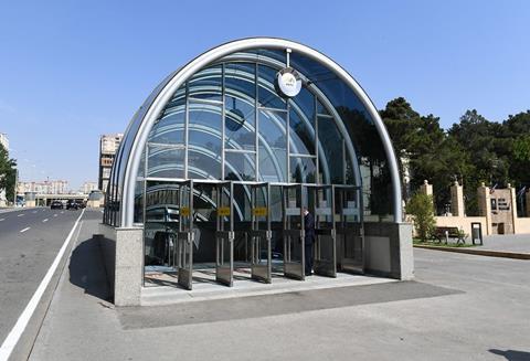az Baku metro 8 Noyabr station entrance