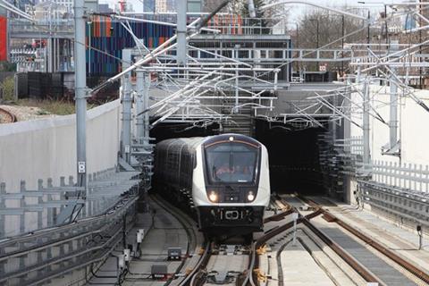 gb-crossrail-victoria dock portal