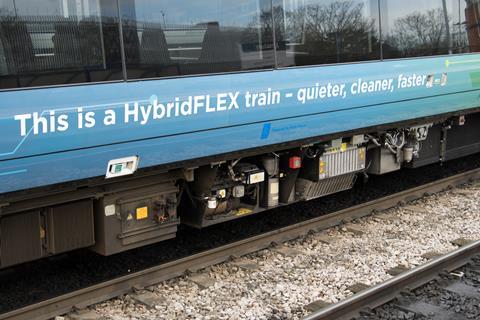 Chiltern Railways HybridFLEX DMU 168329 (Photo Tony Miles) (2)
