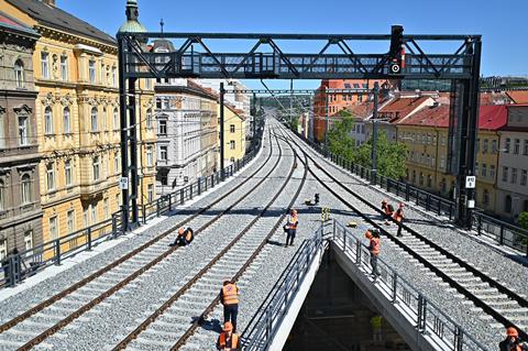 cz-SZ-praha-Negrelli-viaduct_01