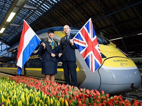 tn_eu-eurostar-london-amsterdam-flag-tulips_01.jpg