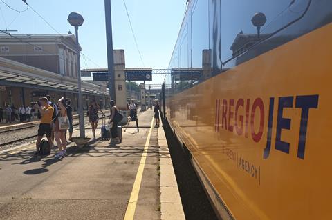 The rapid sale of more than 40 000 tickets has led RegioJet to increase its new Praha – Rijeka service to run daily in both directions.