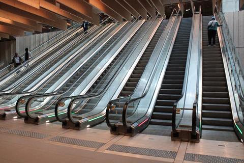 fr-paris-Line 14 -escalators-JA