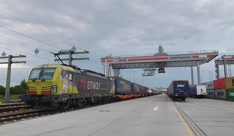 TX locomotive Leitwolf at the Leipzig terminal_© TX Logistik AG