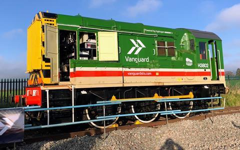 gb-Vanguard HydroShunter in the sun at Tuxford-NK
