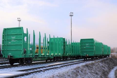 Tikhvin-produced flat cars for transporting timber