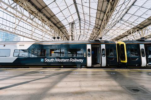 SWR train at London Waterloo station (Photo SWR)