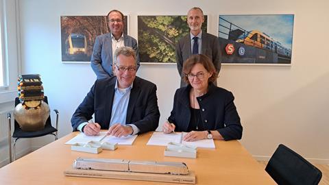 Lokaltog Stadler battery train contract signing (Photo Stadler)