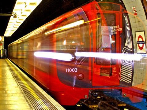 A third of all pay-as-you-go journeys in London are now made using contactless payments (Photo: TfL).