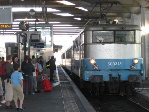 Nimes station.