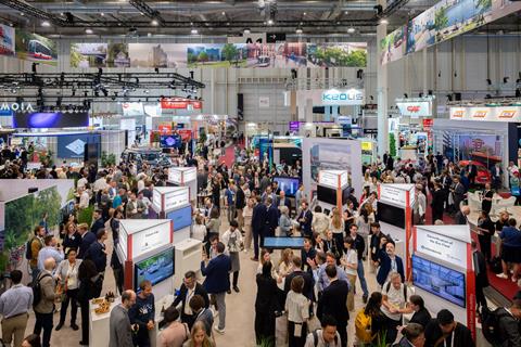 Picture-Exhibition---UITP-Summit