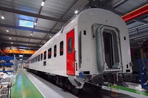 TMH Tver T profile coach (1)