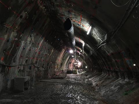 Praha metro Line D tunnel construction
