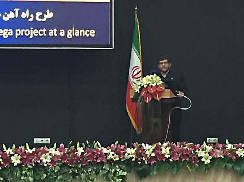 On May 17, RAI’s high speed project director Dr Jabar Ali Zakeri presented an overview of the Tehran – Esfahan project to a delegation of officials from Japan, including representatives of Jorsa and RTRI.