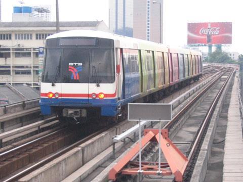 tn_th-bangkok-skytrain_11.jpg