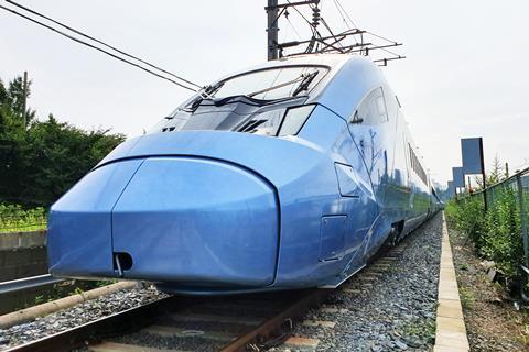 Hyundai Rotem has delivered the first EMU-250 trainset to Korail