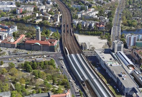 Berlin Spandau station (Photo: Oliver Lang/Deutsche Bahn)