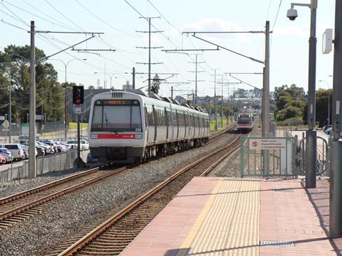 tn_au-perth-EMUs-Armadale-line-CJ.jpg