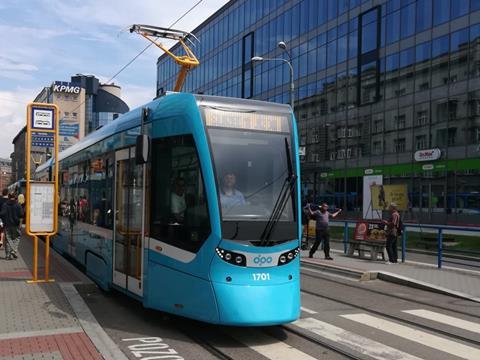 tn_cz-ostrava_stadler_tram_in_service.jpg