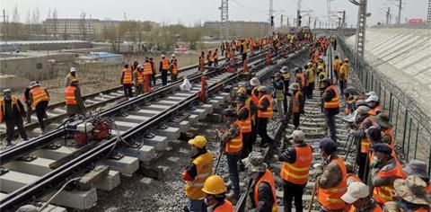 cn-Golmud-Korla Railway Connected with Qinghai-Tibet Railway