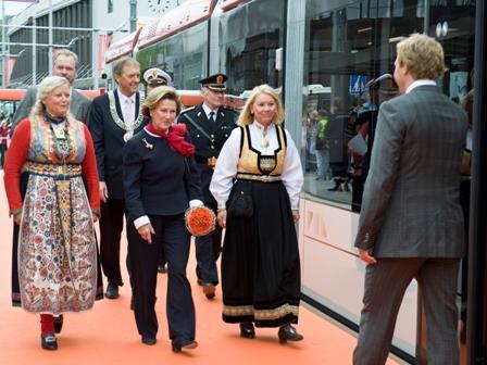 Queen Sonja inaugurated Bergen's Bybanen light rail line on June 22.