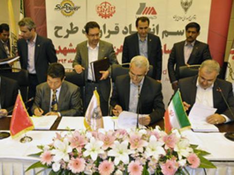 A consortium of CMC, SU Power and subsidiaries MAPNA has signed a contract to electrify the 926 km Tehran – Mashhad line.