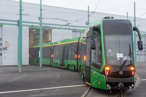 Modertrans delivers new-generation Gamma tram to Poznan (image Poznan city hall) (2)