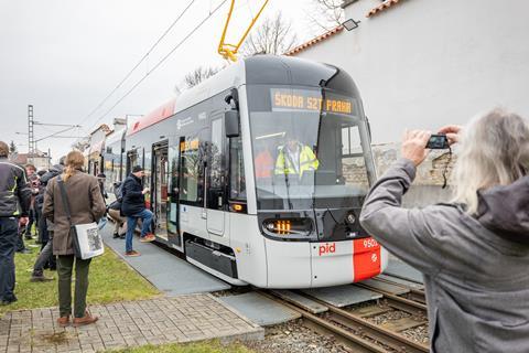 Praha ForCity Plus 52T tram (Photo Skoda Group) (1)