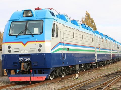 Two 3ES5K Yermak three-section 25 kV 50 Hz electric locomotives have been handed over to Uzbekistan Railways.