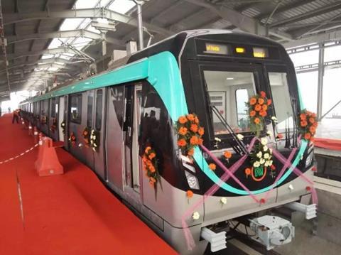 in-noida_metro_test_running_begins.jpg