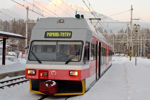 Tatra Electric Railway 425.95 EMU (Photo: Honza Groh (Jagro), CC BY-SA 3.0)