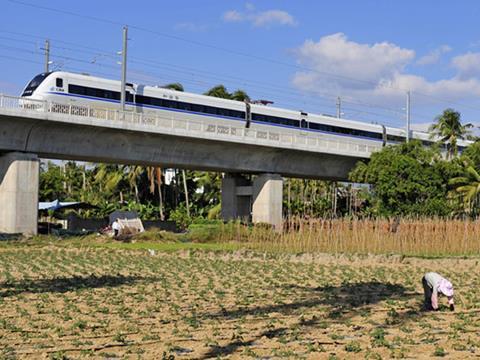 Chinese train (Photo: Andrew Benton)