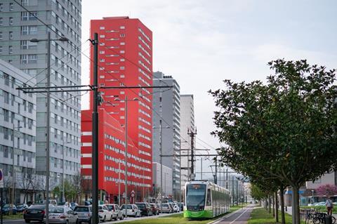 Vitoria-Gasteiz tram and flats