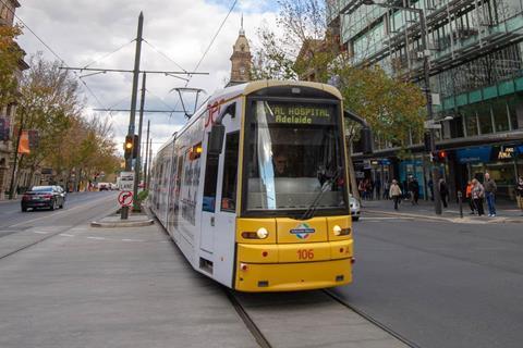 au-adelaide-tram-town-hall